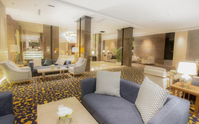 Azar Hotel