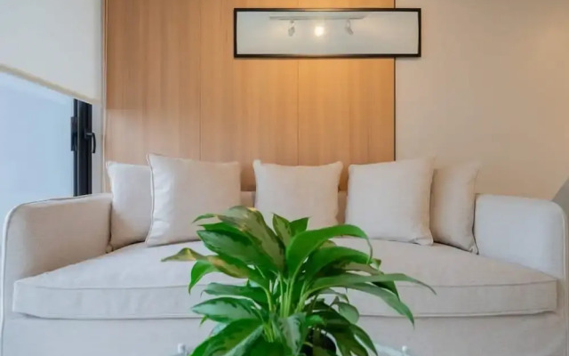 w Captivating 1BR in San Francisco