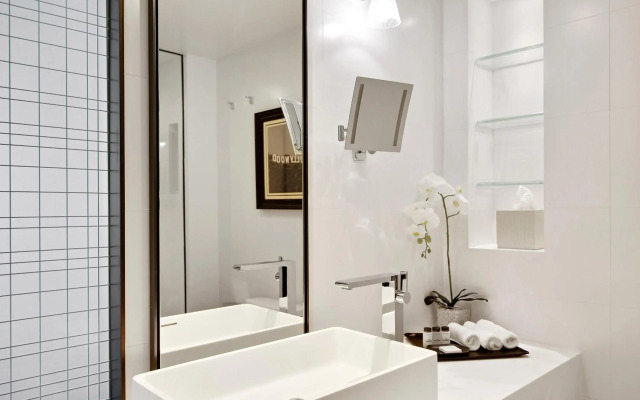 Sheraton Universal Hotel