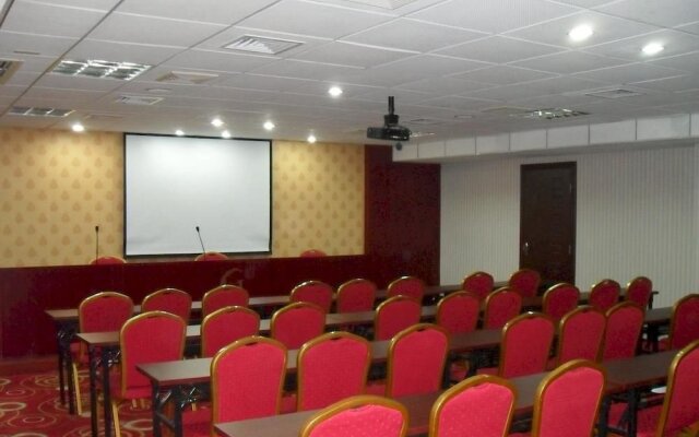 Jingyu Business Hotel