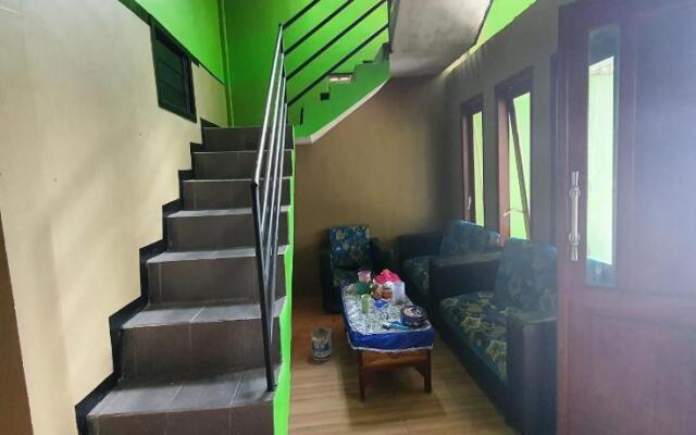 OYO 3969 Villa Bu Kris