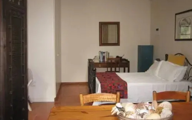 14 Peter Rd Guesthouse