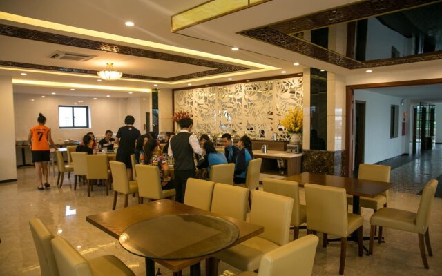 Ha Huy Hotel
