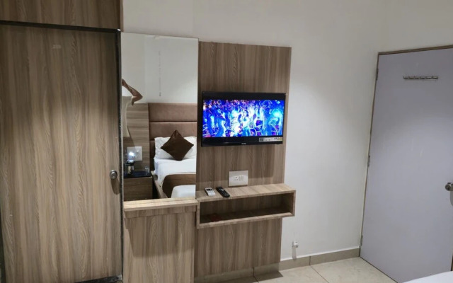 Gokul Guest House