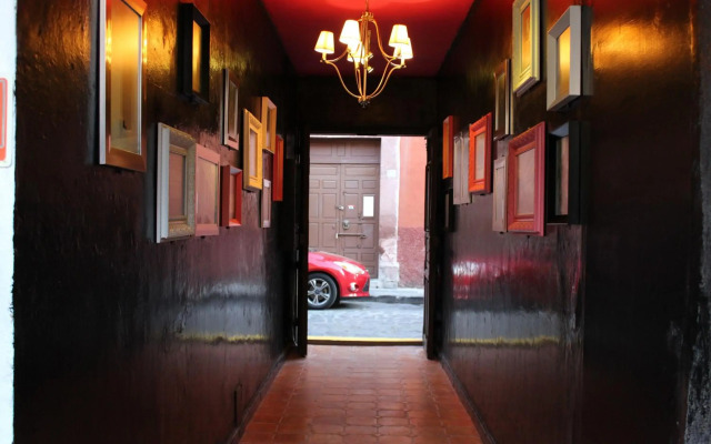 Hostal Punto 79 - Hostel