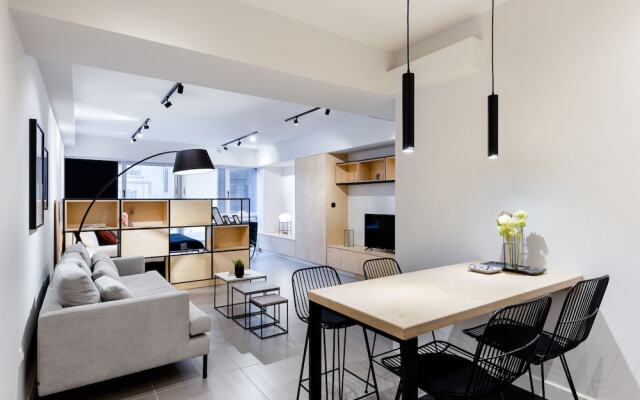 UPSTREET Ermou Elegant Apartments