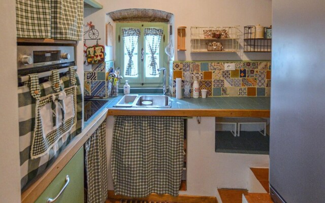 Stunning Home in Arezzo With 5 Bedrooms, Jacuzzi and Wifi