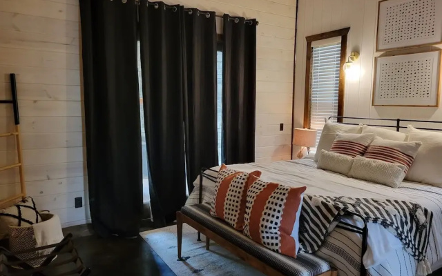 Grits And Gravy 4 Bedroom Cabin by Redawning