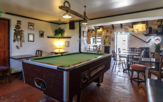 Cross Inn