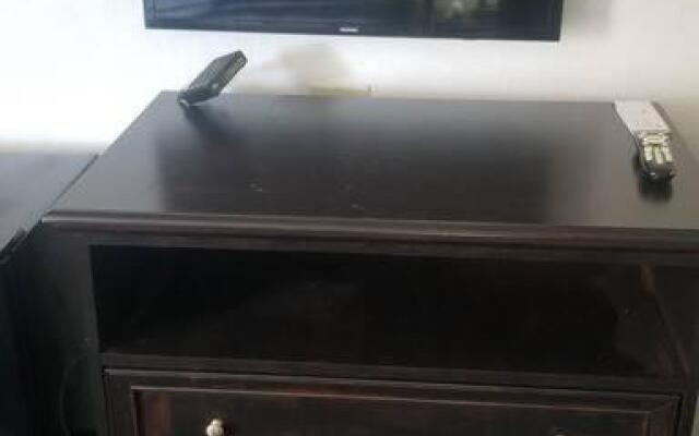 OSU 2 Queens WI-FI Hotel 222 Booking