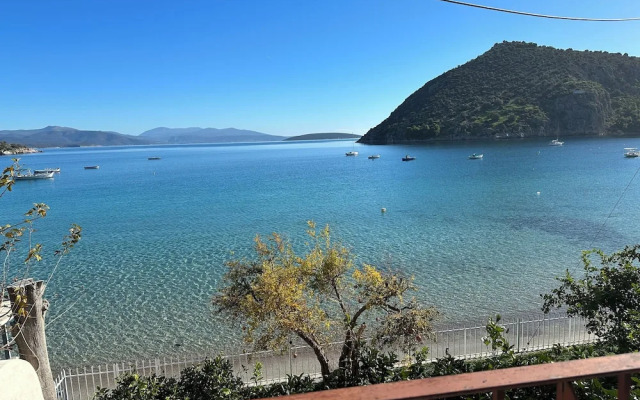 Tolo Beach House with Breathtaking View