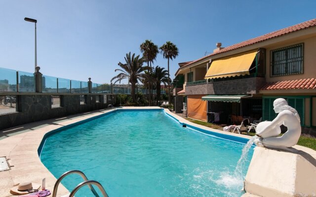 Beach Front Apartment Las Burras Aquarius 9