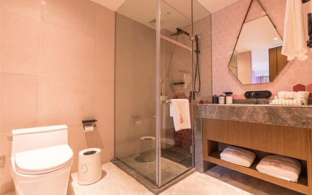 Bizca Art Hostel