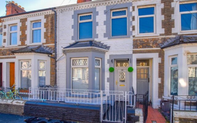 Impeccable 4-bed Home Close to City Centre
