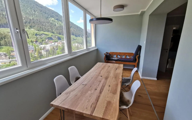 Design Apartments mit Pool und fantastischem Ausblick