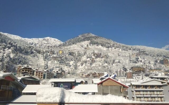 The Laurent and Banon Resorts