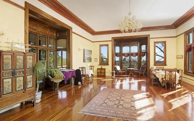 Boutique Hotel Warwick House