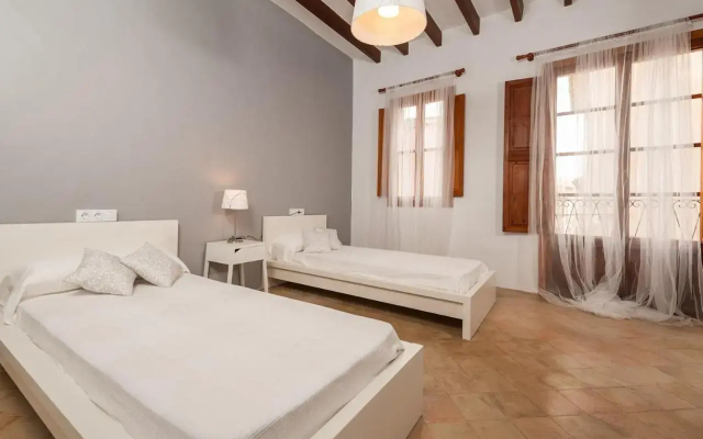 House Ca Na Blanca - Hotel in Alcudia - Photo 4