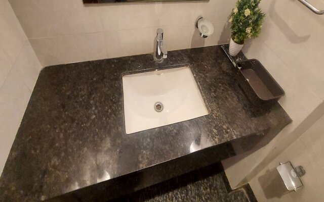 Hotel Meenakshi near Railway Station Jaipur