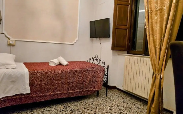 Dietro al Corso