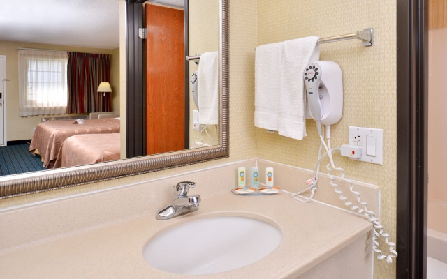 Sleep Inn & Suites