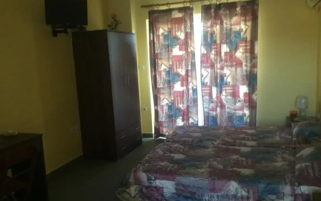 Tommy's Rooms