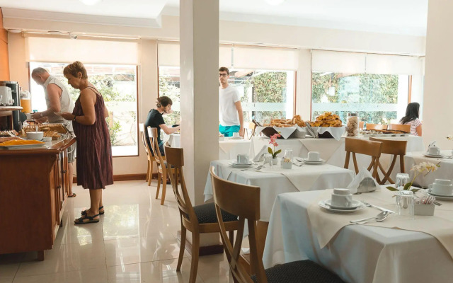 Sunset Beach Hotel
