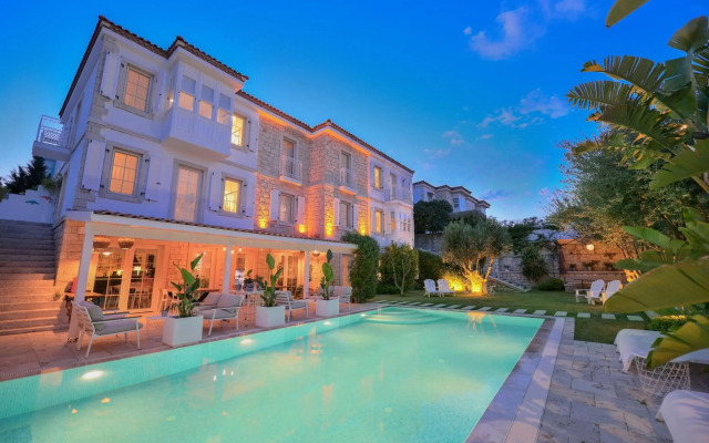 Peremere Alacati Hotel