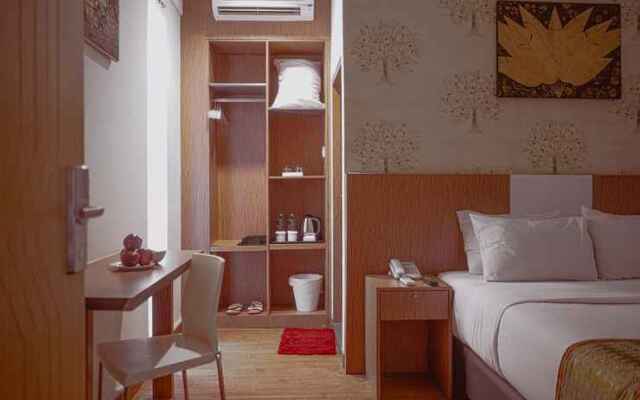Deivan Hotel