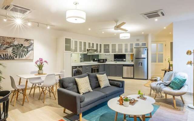 Captivating 1BR With Balcony in Panama