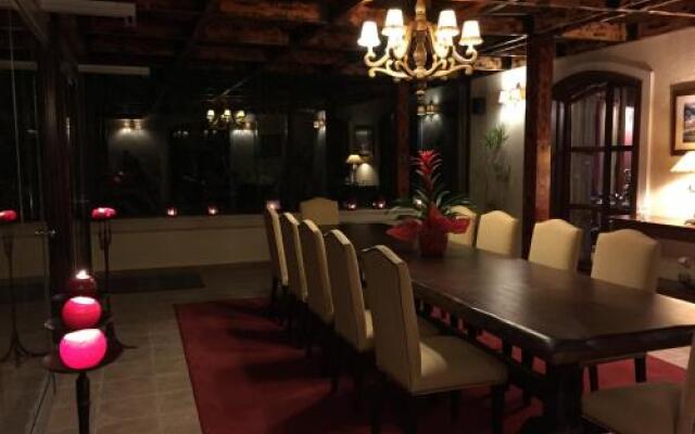 Rocabella Hellinikon Country Hotel