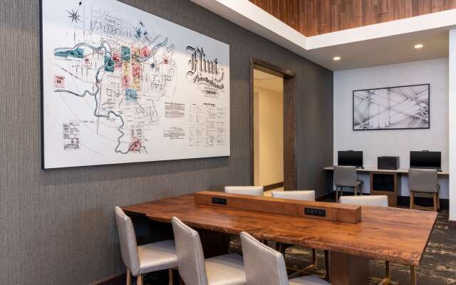 Hyatt Place Flint / Grand Blanc