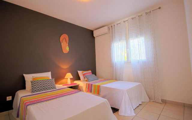 Villa 200m from the beach MQSL17