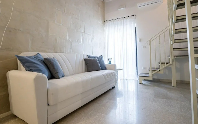 Piccola Luna Cozy Home