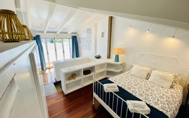 Almocabar Luxury Apartment