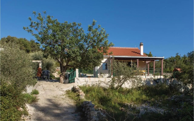One-Bedroom Holiday Home in Drvenik Veli