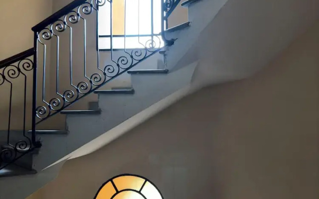 Vatican Beautiful 2Br Apartment