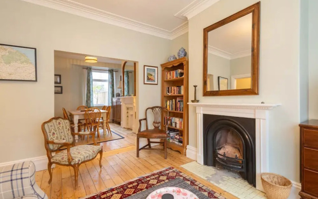 Host Stay Heather House