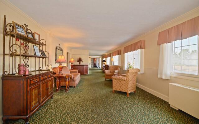 Best Western Pioneer Inn & Suites