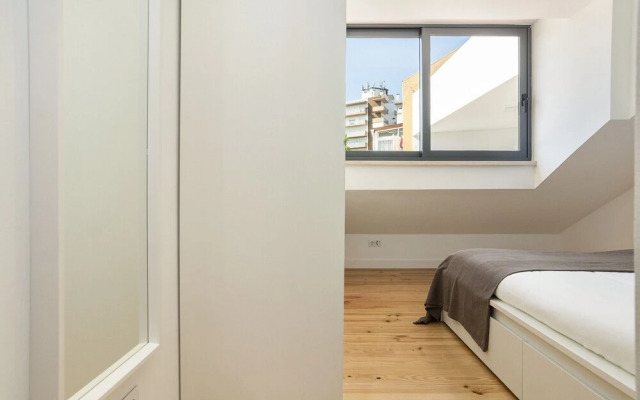 Belem Design 13 by Homing