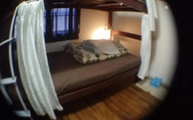 Guesthouse Base Okinawa - Hostel