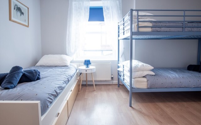 Starfish Apartment - 2 Bedroom - Tenby