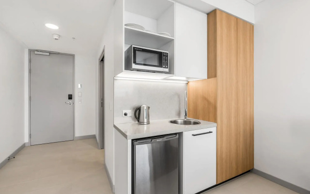Essence Suites Taringa