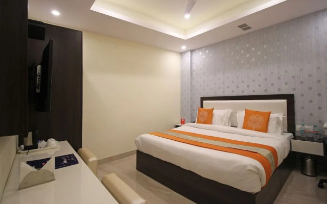 OYO 8132 Hotel Kukreja