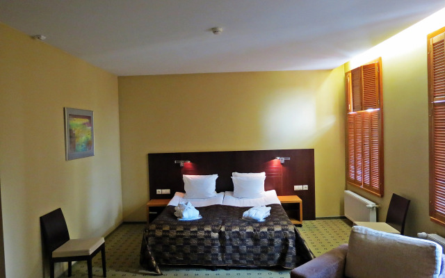 Hanza Hotel