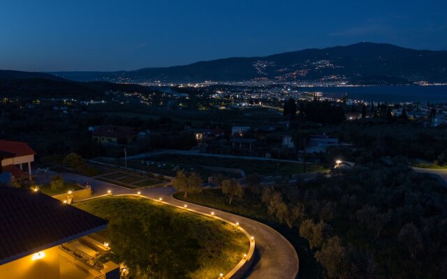 Paul's American Mansion- Volos suburb