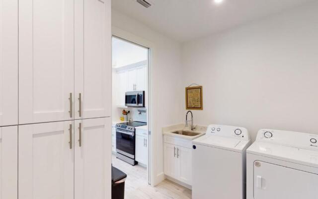 117 South Heathwood Drive