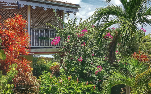 Studio Frangipani dans Villa Fleurs des Iles