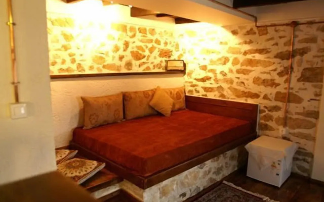 To Archontiko Guest House