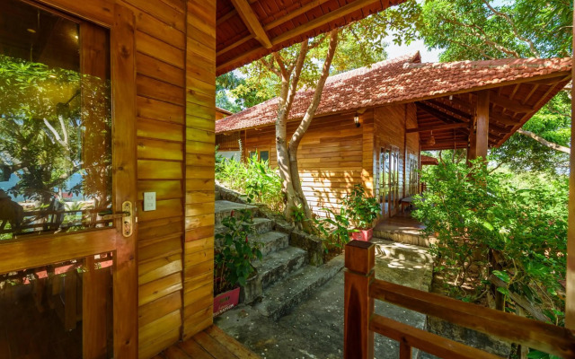 Mango Beach Resort